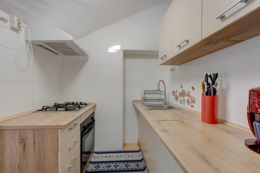 Apartament cu 3 camere decomandat, mobilat în Unirii