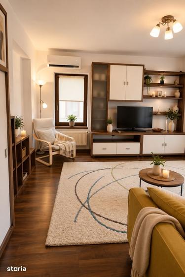 Apartament cu 3 camere decomandat în Podu Roș