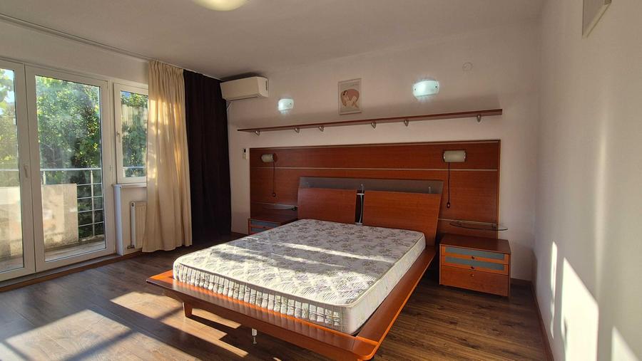 Casă cu 4 camere cu Teren 352 Mp în Central