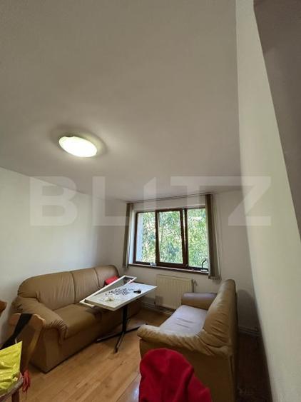 Apartament cu 2 camere semidecomandat, mobilat în Semicentral