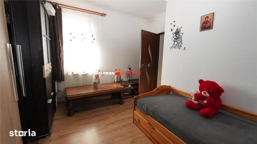 Apartament cu 3 camere decomandat în Marghita