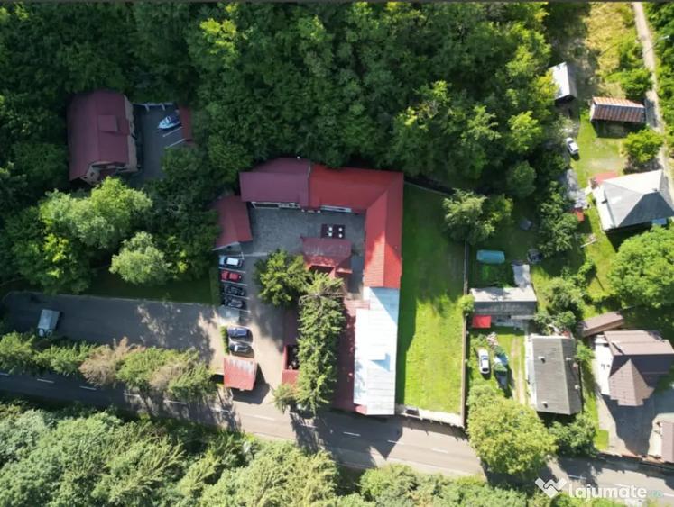 Spațiu comercial, de 600 mp, în Firiza