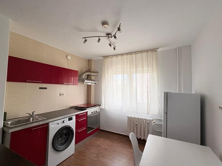 Apartament cu 2 camere semidecomandat, mobilat în Drumul Taberei