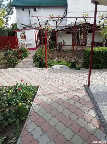 Casă cu 4 camere cu Teren 525 Mp în Costinești