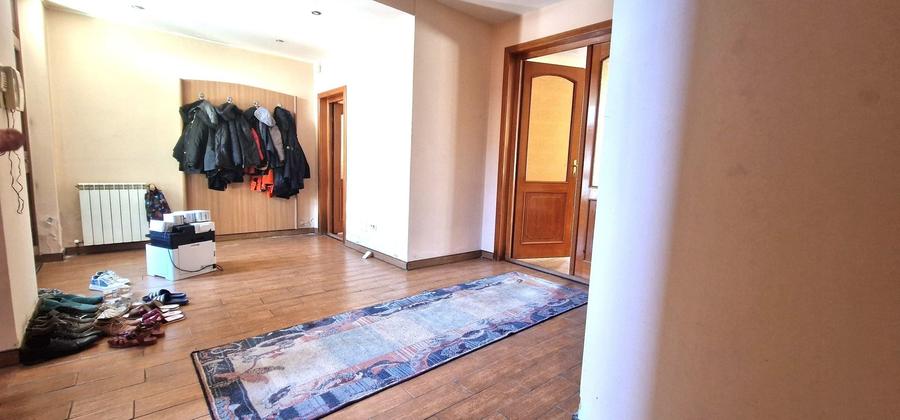 Casă individuală cu 5 camere cu Canalizare în Coiciu