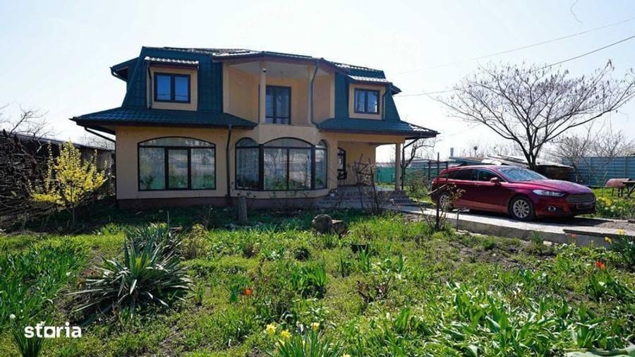 Casă cu 4 camere cu Teren 334 Mp în Valea Călugărească