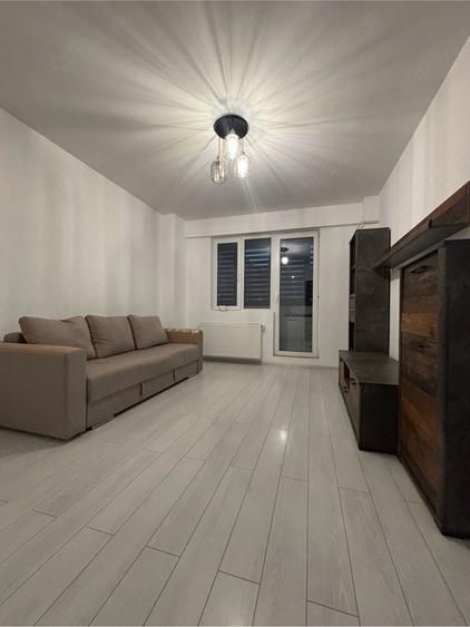 Apartament cu 2 camere semidecomandat în Militari
