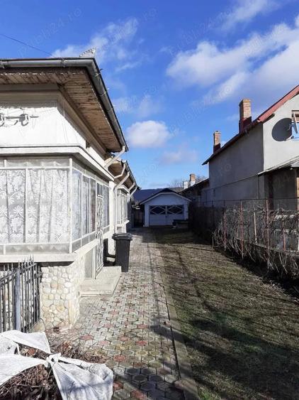 Casă cu 4 camere în Bucșani
