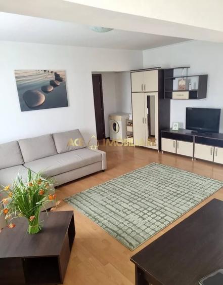 Apartament cu 2 camere semidecomandat, mobilat în Titan