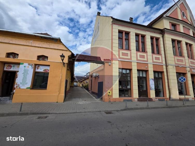 Casă cu 4 camere în Central