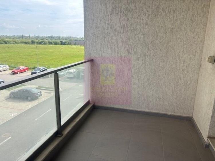 Apartament cu 2 camere semidecomandat, mobilat în Prelungirea Ghencea