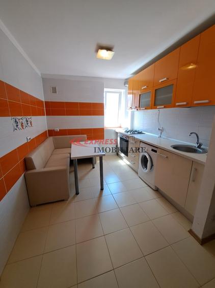 Apartament cu 3 camere semidecomandat în Titan — fotografia 1