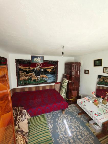 Casă cu 3 camere cu Teren 1264 Mp în Potcoava