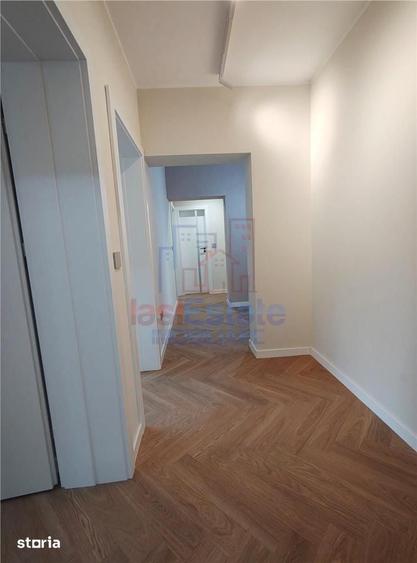 Apartament cu 4 camere decomandat în Copou