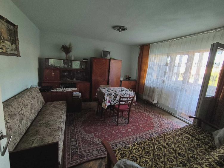 Apartament cu 3 camere decomandat în Mărăști