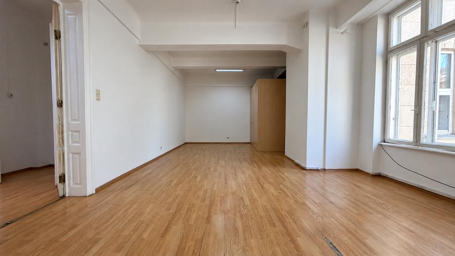 Birou, de 145 mp, în Cișmigiu