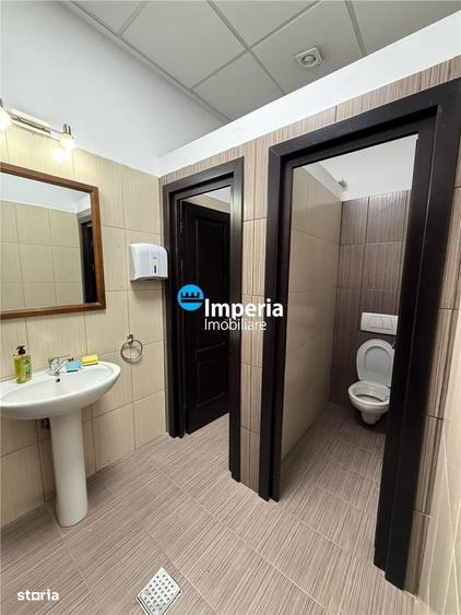 Spațiu comercial, de 360 mp, în Baza 3