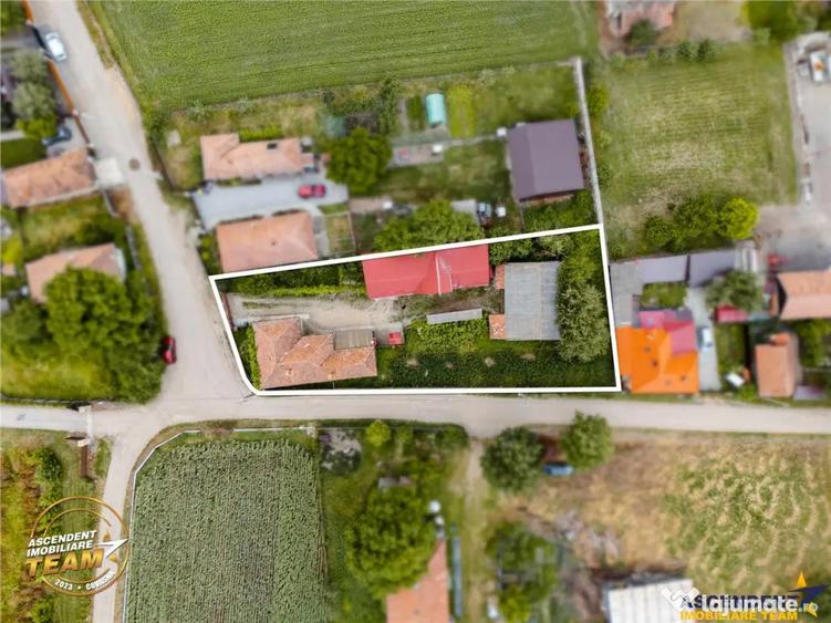 Casă cu 3 camere cu Teren 1123 Mp în Lunga