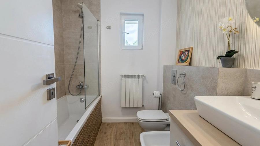 Apartament cu 2 camere, mobilat în Universitate