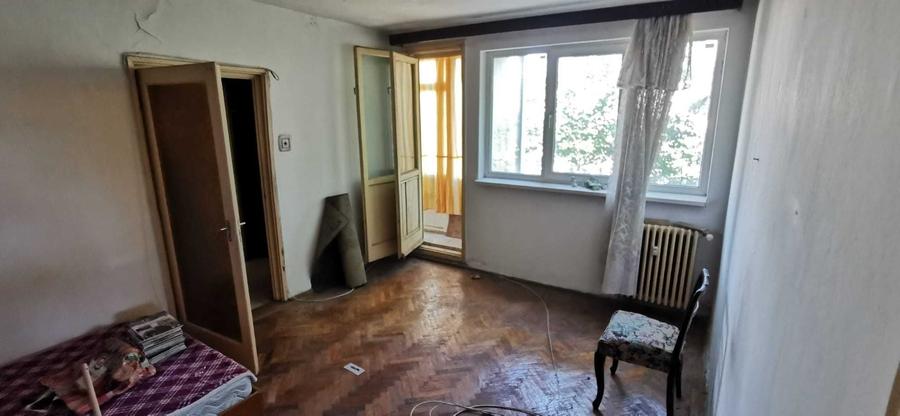 Apartament cu 2 camere semidecomandat în 1 Mai