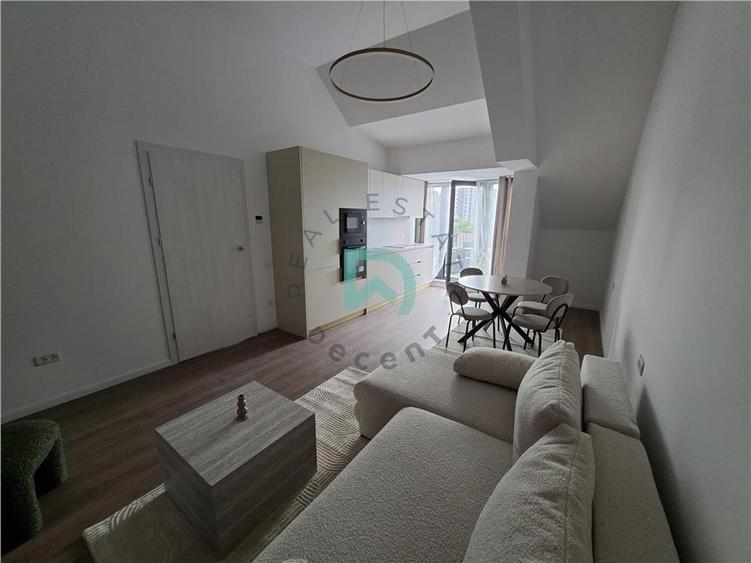 Apartament-penthouse 3 camere Tractorul, 70 mp - Brasov - 2