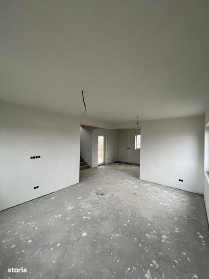 Casă cu 3 camere decomandat cu Teren 450 Mp în Lucian Blaga