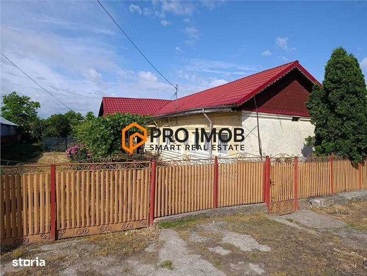 Casă cu 4 camere decomandat în Scurtești