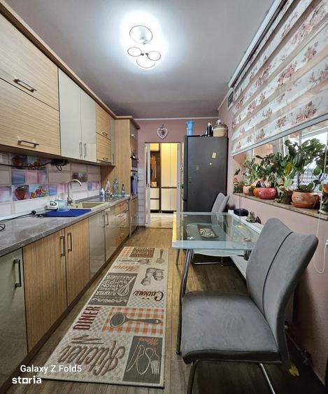Apartament cu 4 camere în Ultracentral