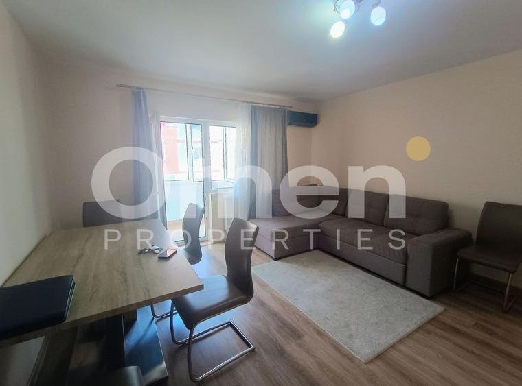 Apartament cu 3 camere semidecomandat, mobilat în Gării