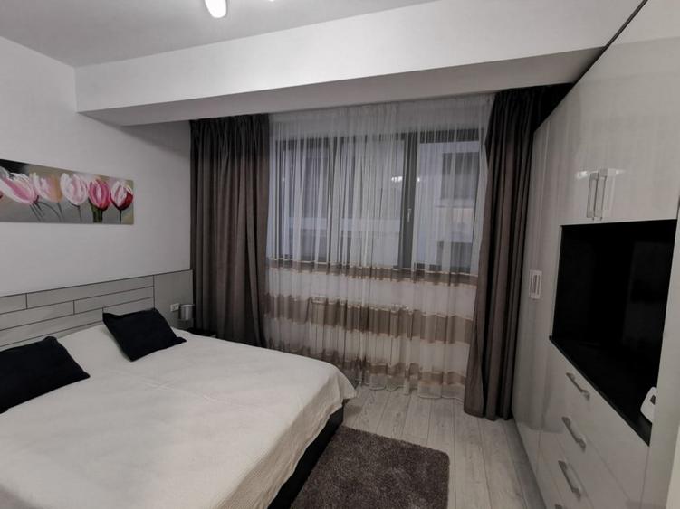 Apartament cu 2 camere decomandat, mobilat în Mamaia