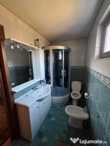 Casă cu 4 camere cu Teren 1000 Mp în Firiza