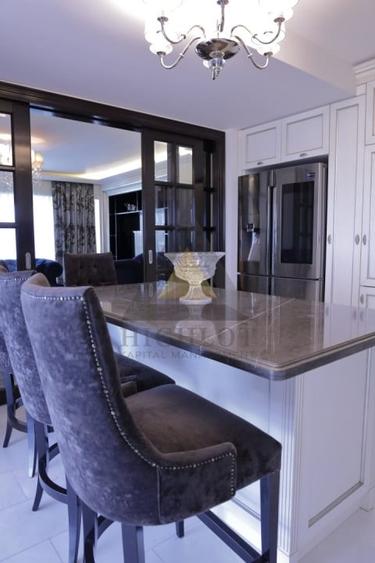 Apartament cu 5 camere decomandat, mobilat în Arcul de Triumf — fotografia 3