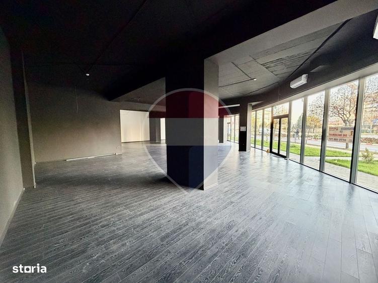Spațiu comercial, de 270 mp, în Nord