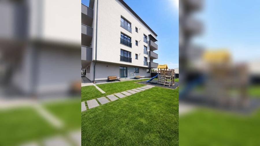 Apartament cu 3 camere semidecomandat în Florești