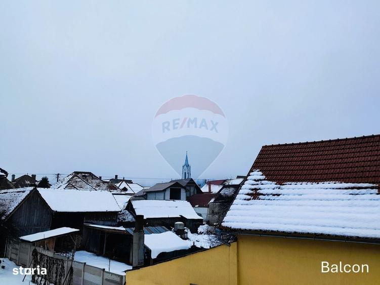 Casă cu 4 camere cu Teren 300 Mp în Central