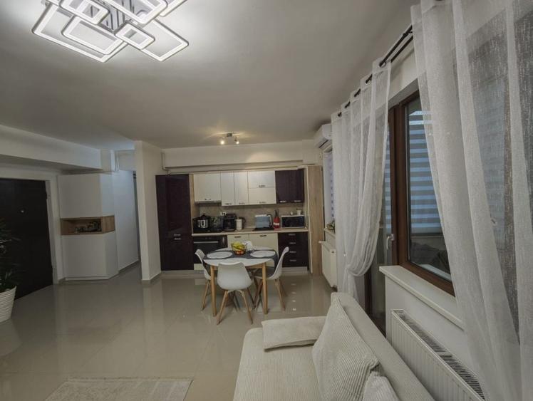 Apartament cu 3 camere decomandat în Găvana