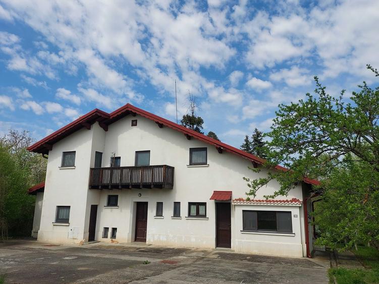Casă cu 4 camere cu Teren 1700 Mp în Snagov