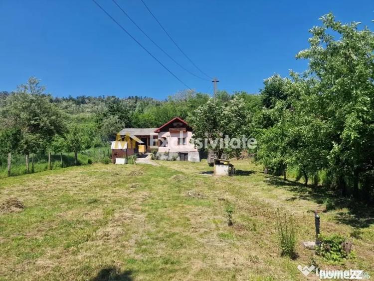Casă cu 2 camere cu Teren 1150 Mp în Boțești