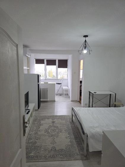 Garsonieră semidecomandată în Brazda lui Novac