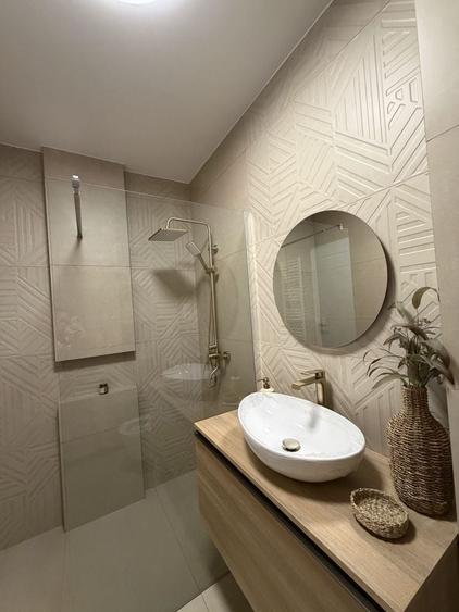Apartament cu 2 camere decomandat în Florești