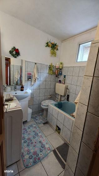 Casă cu 3 camere în Șoimuș
