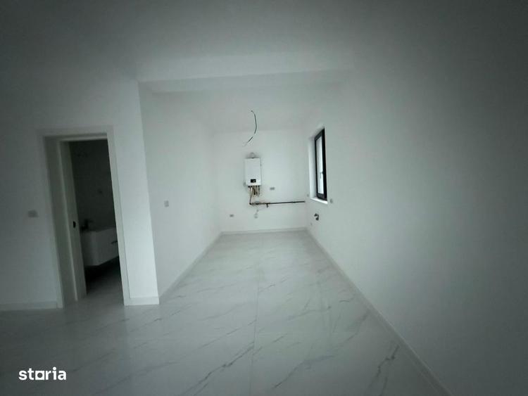 Casă cu 4 camere în Șimnicu de Jos