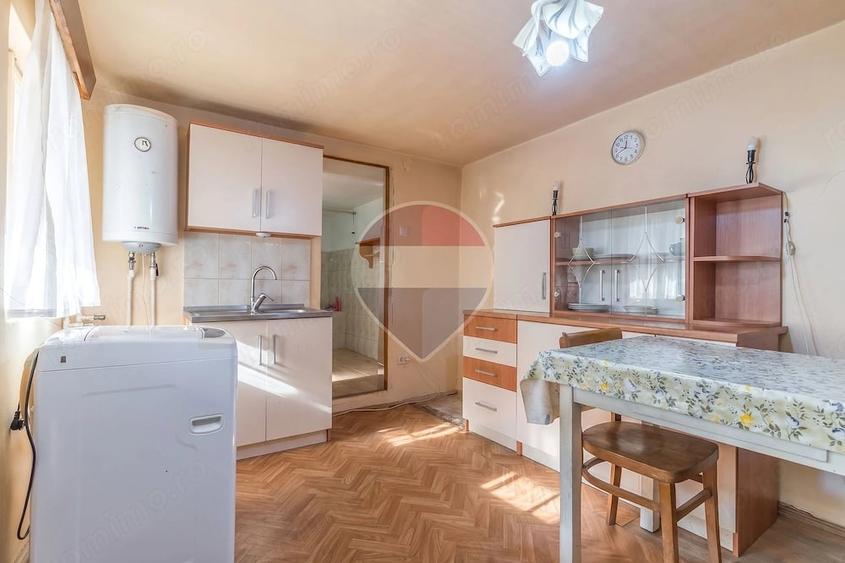 Casă cu 4 camere cu Teren 326 Mp în Filiași