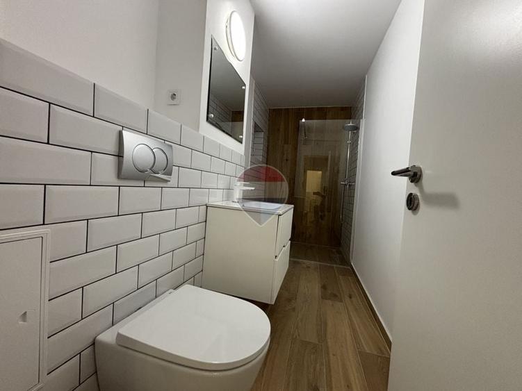 Apartament cu 2 camere decomandat, mobilat în P-ța Alba Iulia