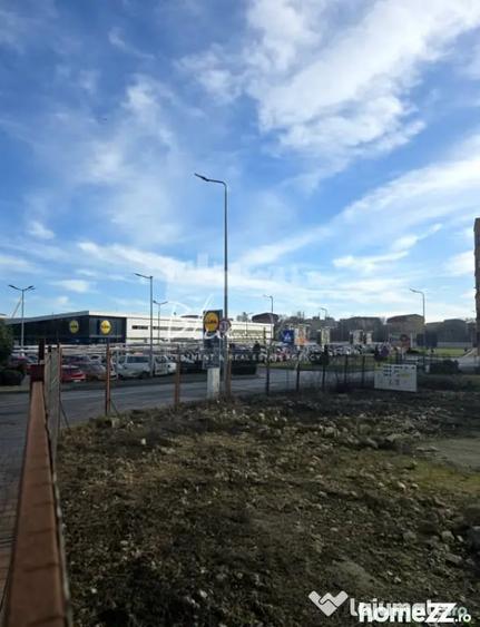 Teren de 2114 mp, în Km 4