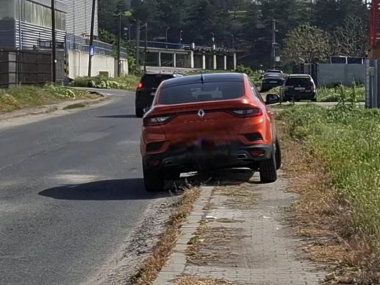 Teren de 2500 mp, în Central