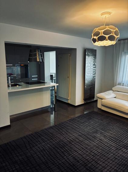 Apartament cu 3 camere în Central
