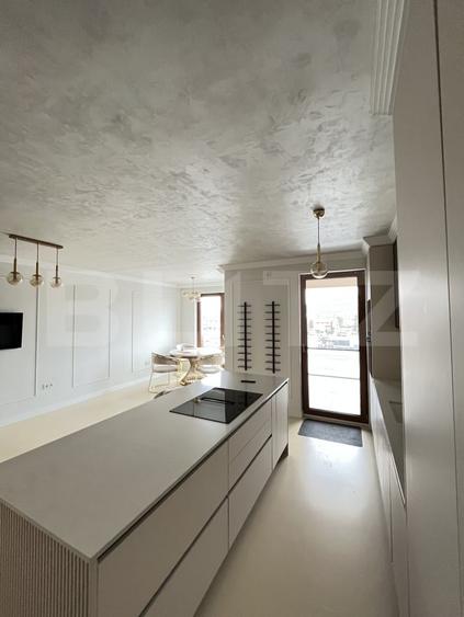 Apartament cu 2 camere decomandat, mobilat în Calea Moldovei