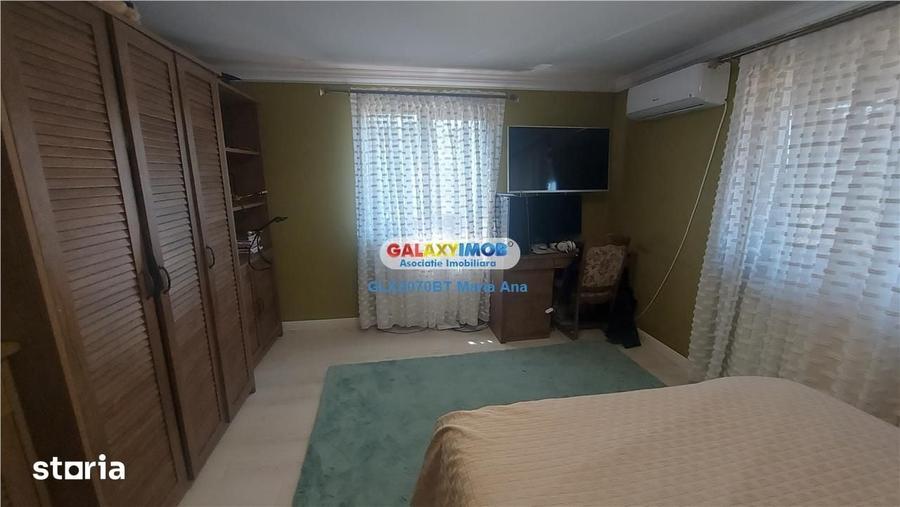 Casă cu 4 camere cu Teren 2000 Mp în Central