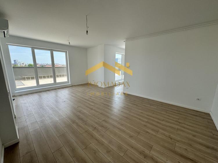 Apartament cu 3 camere decomandat în Aradului